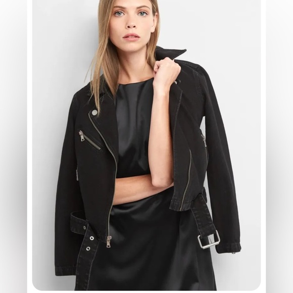 Gap structured red satin, holiday fit and flare, party dress Size 12 - Picture 8 of 15